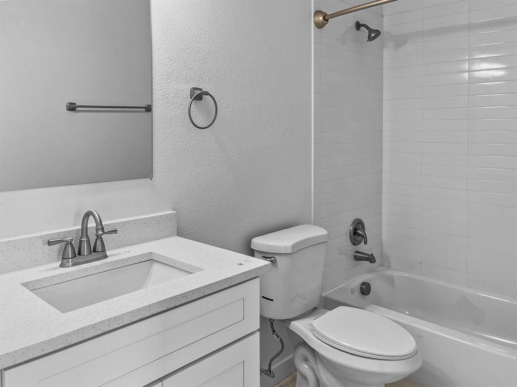 2720 Rochelle Point Irving, TX 75062 - Photo 21 of 21