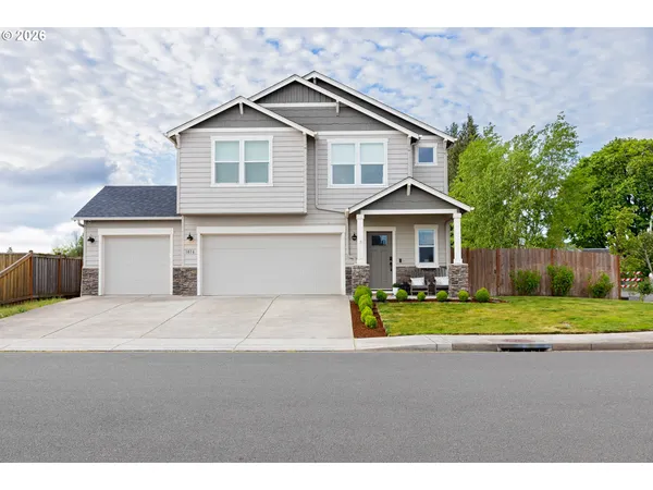 $517,900 | 1816 West 4th Avenue, Junction City, OR 97448