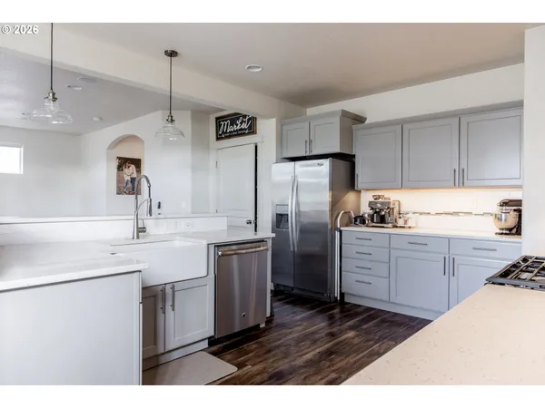 $517,900 | 1816 West 4th Avenue, Junction City, OR 97448