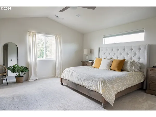 $517,900 | 1816 West 4th Avenue, Junction City, OR 97448