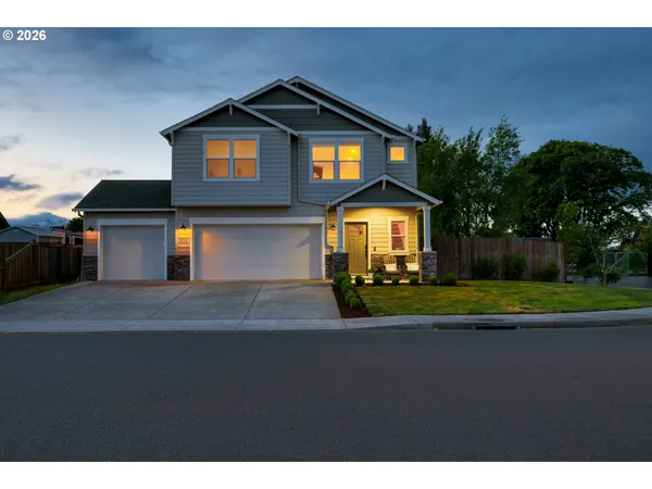 $517,900 | 1816 West 4th Avenue, Junction City, OR 97448