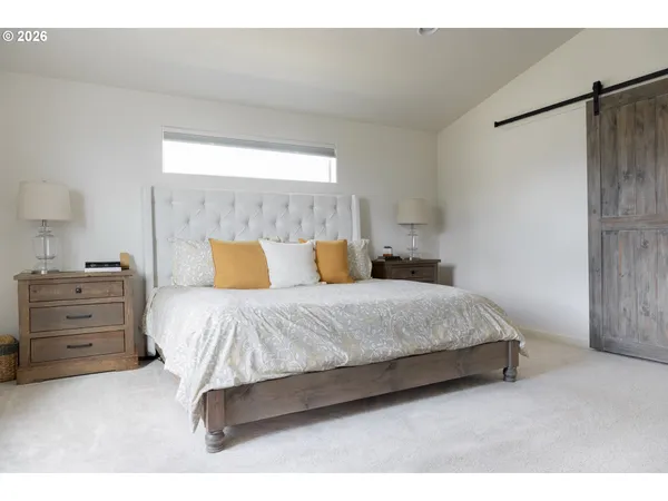 $517,900 | 1816 West 4th Avenue, Junction City, OR 97448