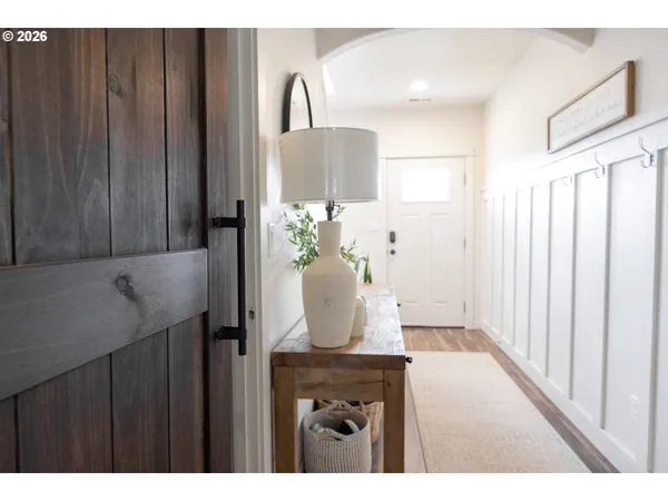 $517,900 | 1816 West 4th Avenue, Junction City, OR 97448