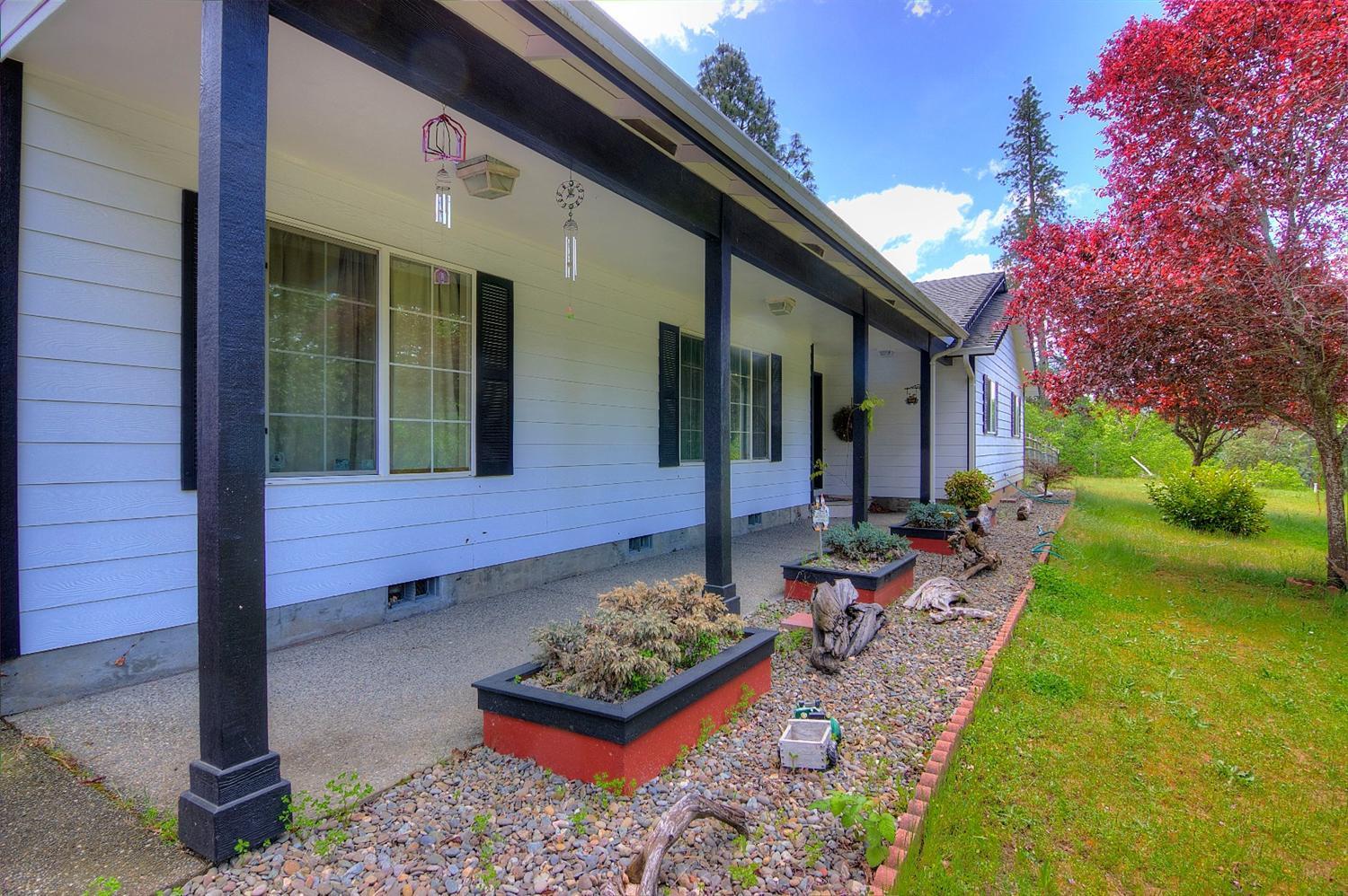 175 Stewart Road Grants Pass, OR 97526 - Photo 8 of 35 Additional Photo