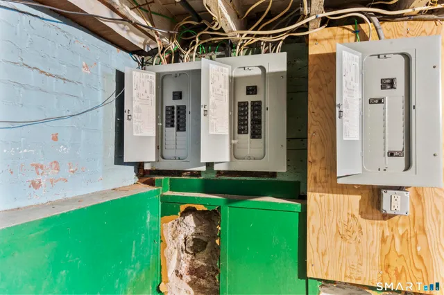 $280,000 | 80 Willow Street, Meriden, CT 06450