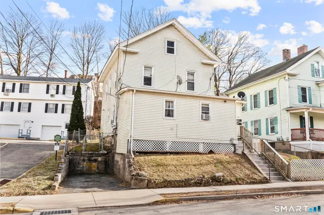 $280,000 | 80 Willow Street, Meriden, CT 06450