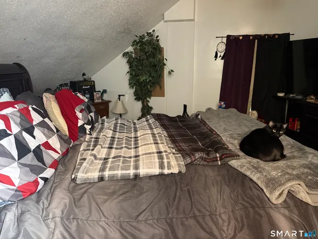 $280,000 | 80 Willow Street, Meriden, CT 06450