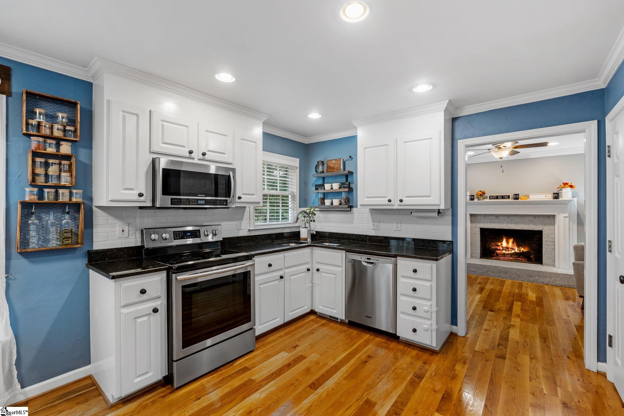 344 Camperdown Court Easley, SC 29642 - Photo 14 of 38