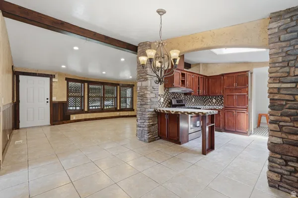 $100,000 | 2875 North Hill Field Road, Unit 111, Layton, UT 84041