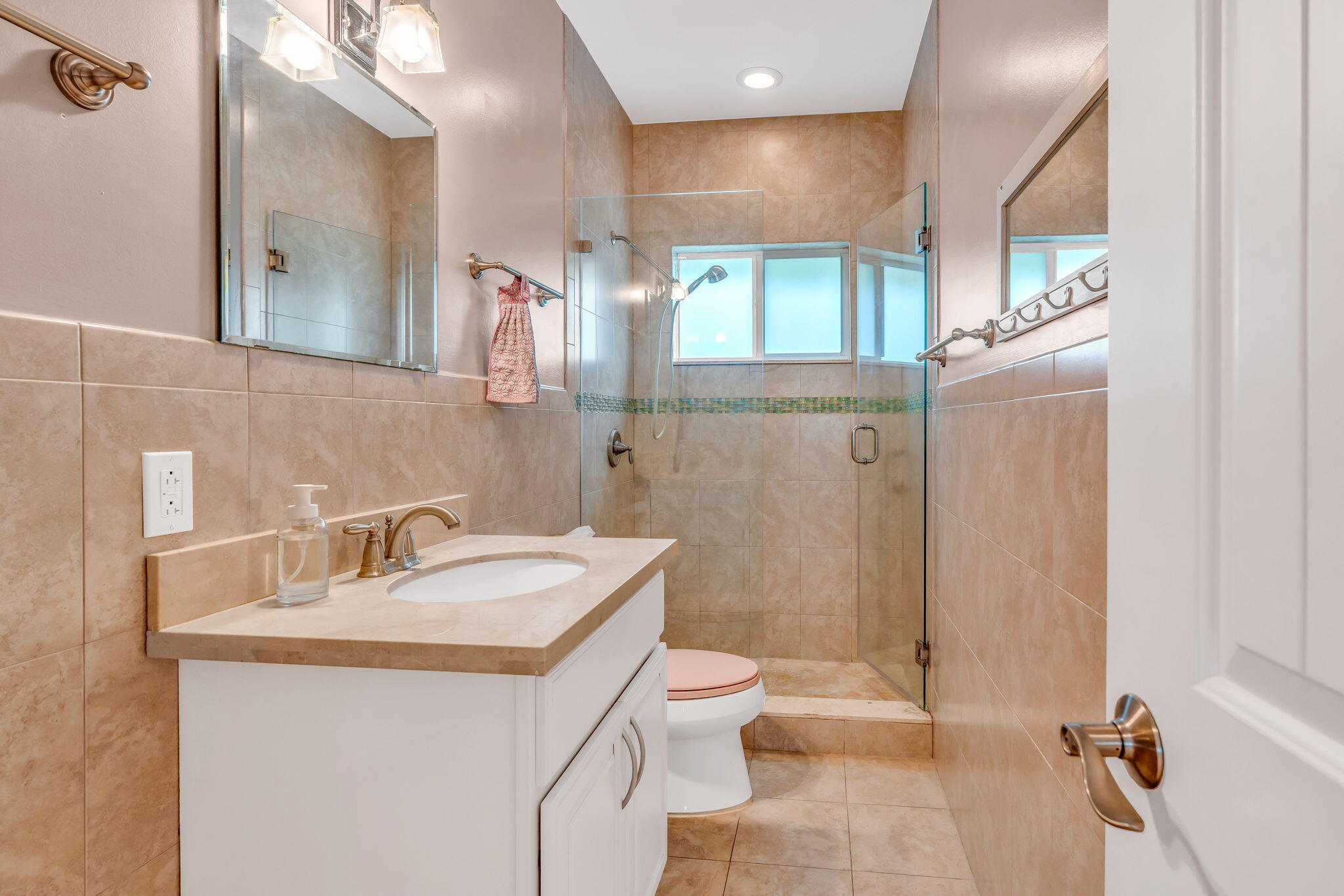 460 Lime Drive Key Largo, FL 33037 - Photo 26 of 49 a bathroom with a sink a toilet and shower