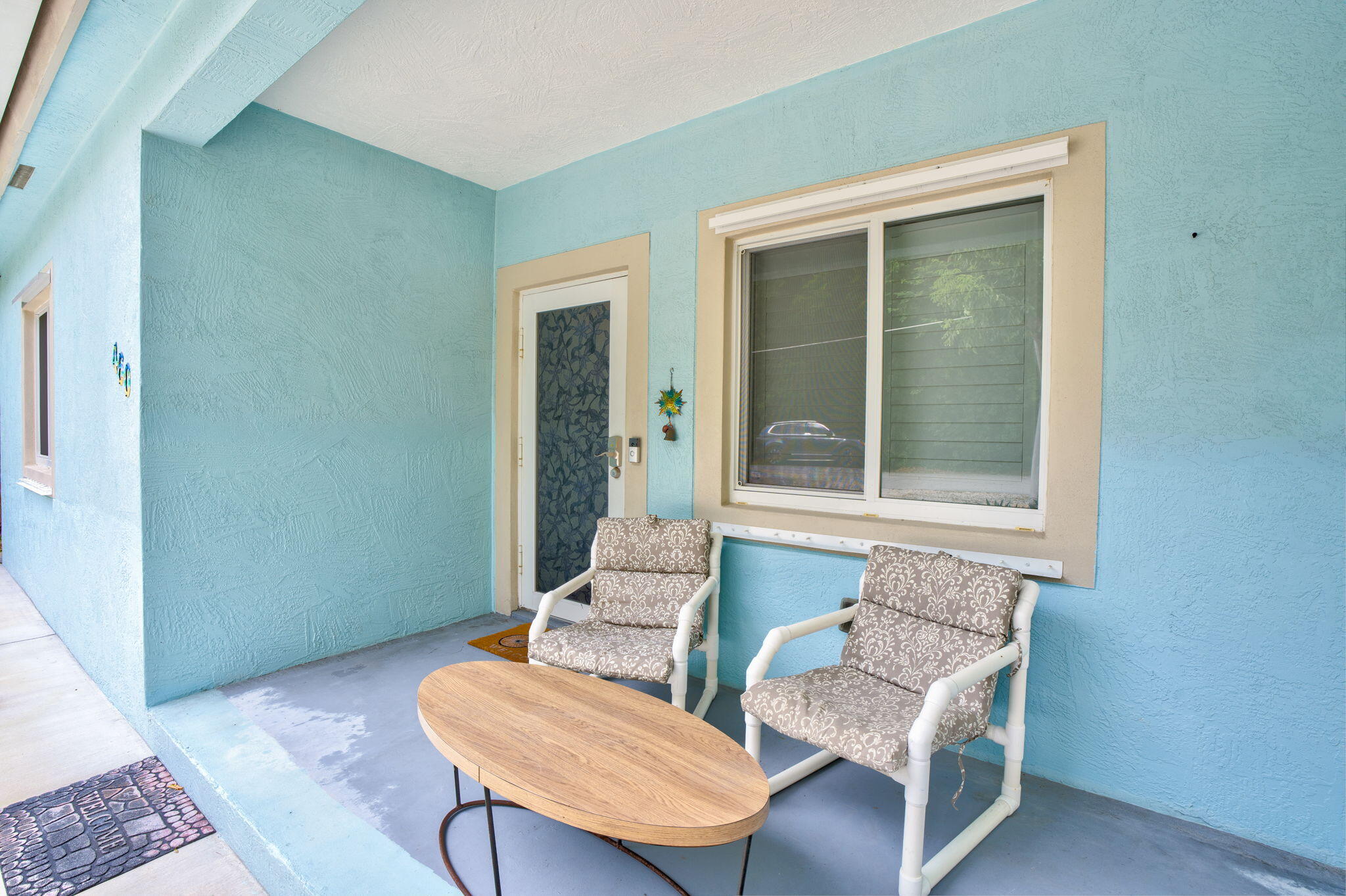 460 Lime Drive Key Largo, FL 33037 - Photo 41 of 49 Front sitting area