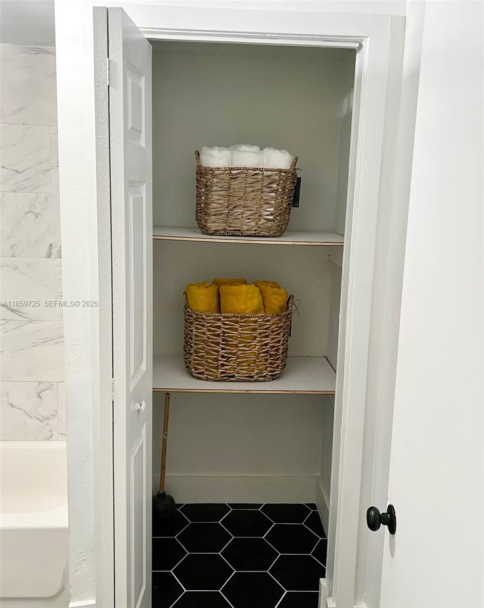 2701 Northwest 24th Court, Unit R Miami, FL 33142 - Photo 11 of 20