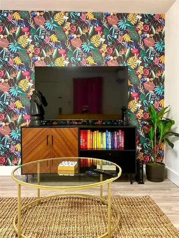 $2,300 | 2701 Northwest 24th Court, Unit R, Miami, FL 33142