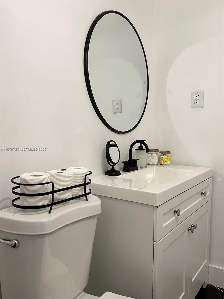 2701 Northwest 24th Court, Unit R Miami, FL 33142 - Photo 19 of 20