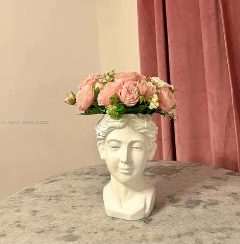 $2,300 | 2701 Northwest 24th Court, Unit R, Miami, FL 33142