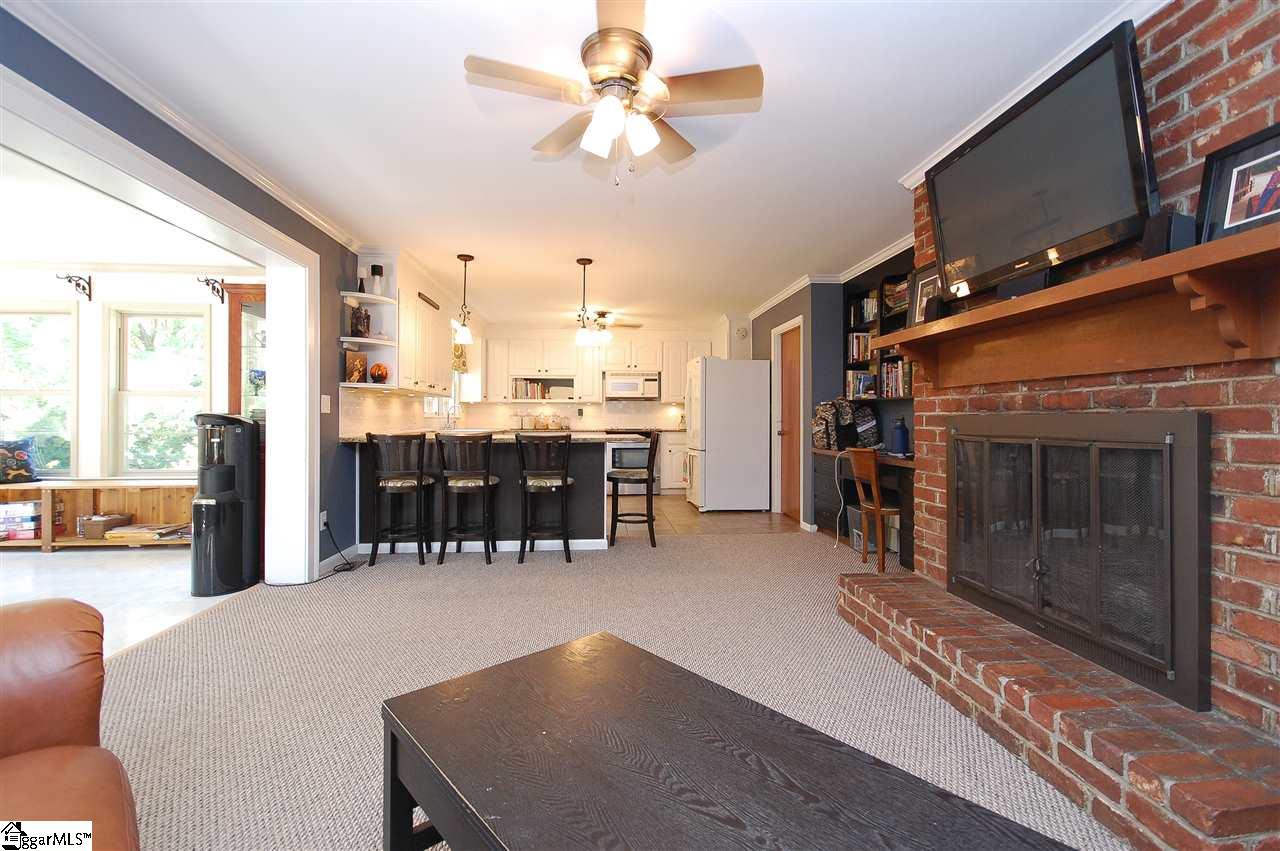 403 Chick Springs Road Greer, SC 29650 - Photo 11 of 31 Gallery Image 11