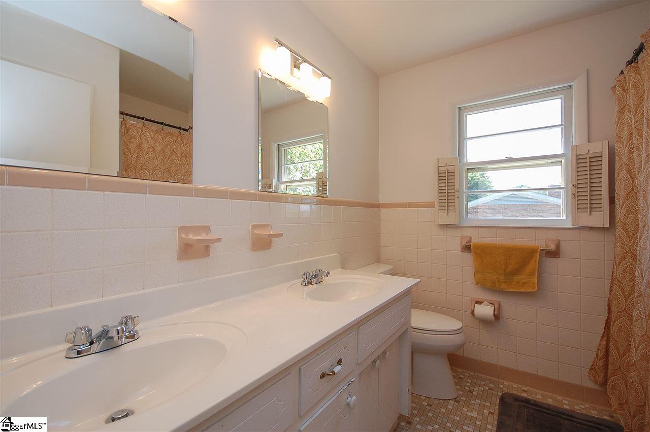 403 Chick Springs Road Greer, SC 29650 - Photo 24 of 31 Gallery Image 24