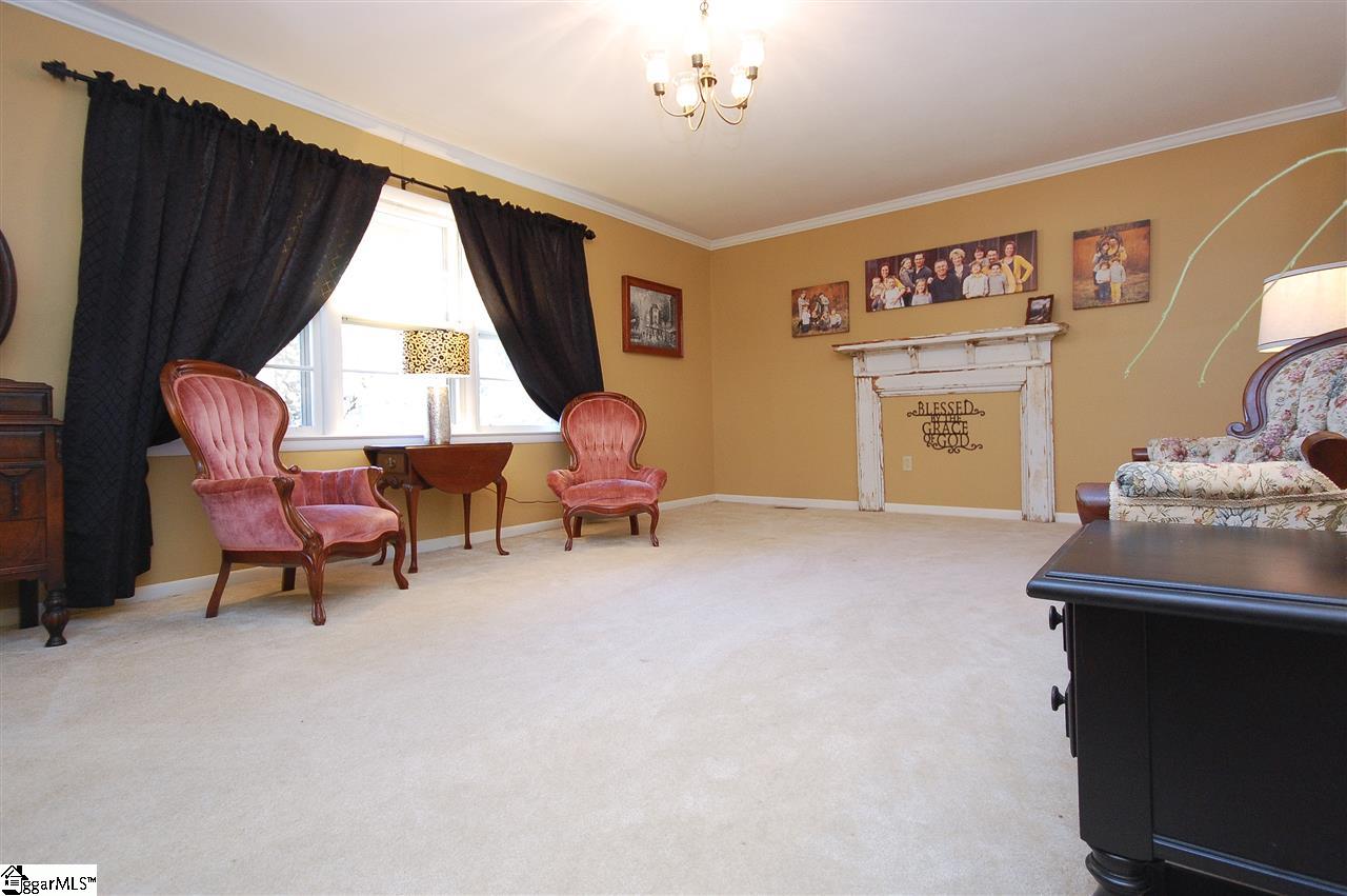 403 Chick Springs Road Greer, SC 29650 - Photo 6 of 31 Gallery Image 6