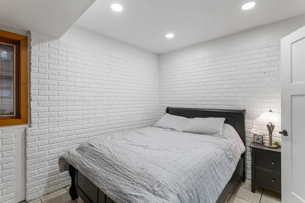 $409,900 | 690 North Cove Court, Decatur, IL 62521