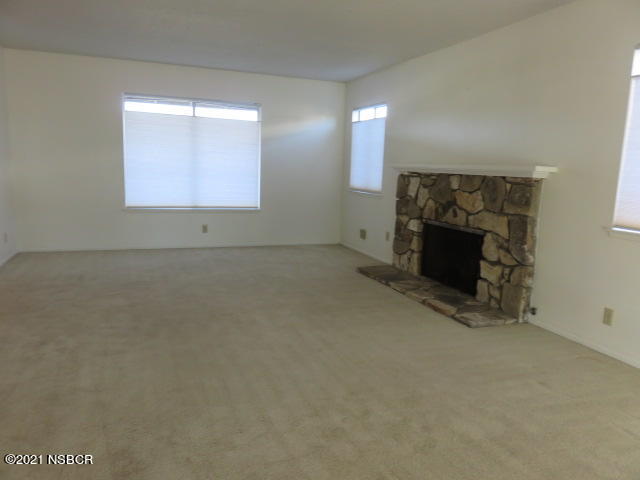 4280 Constellation Road Lompoc, CA 93436 - Photo 4 of 25 living room