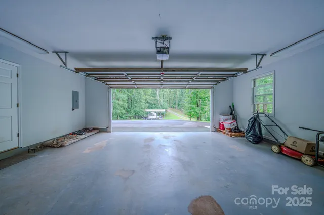 $399,000 | 345 Sycamore Ridge Drive, Mars Hill, NC 28754