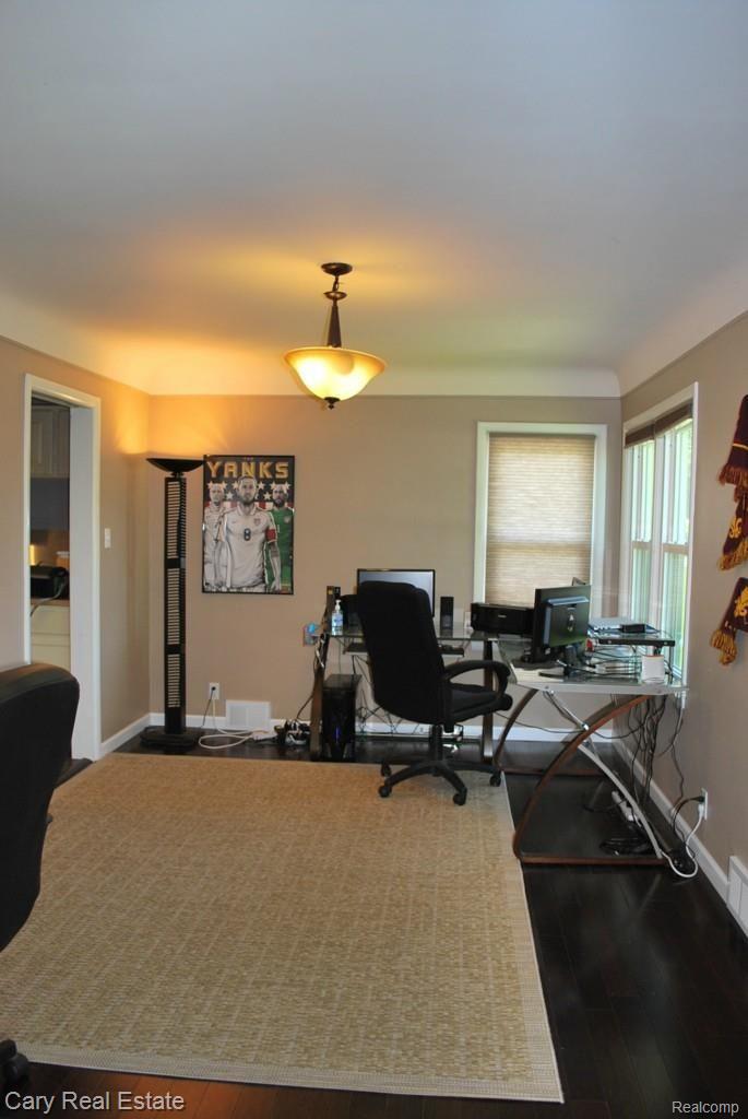 24860 Taft Road Novi, MI 48375 - Photo 10 of 31 DSC_1252.jpg