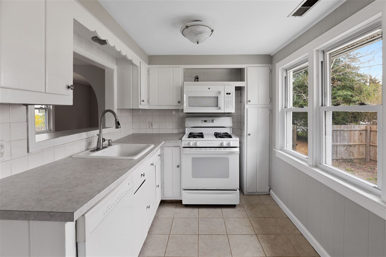 819 Seashore Road North Cape May, NJ 08204 - Photo 9 of 19 Gallery Image 9