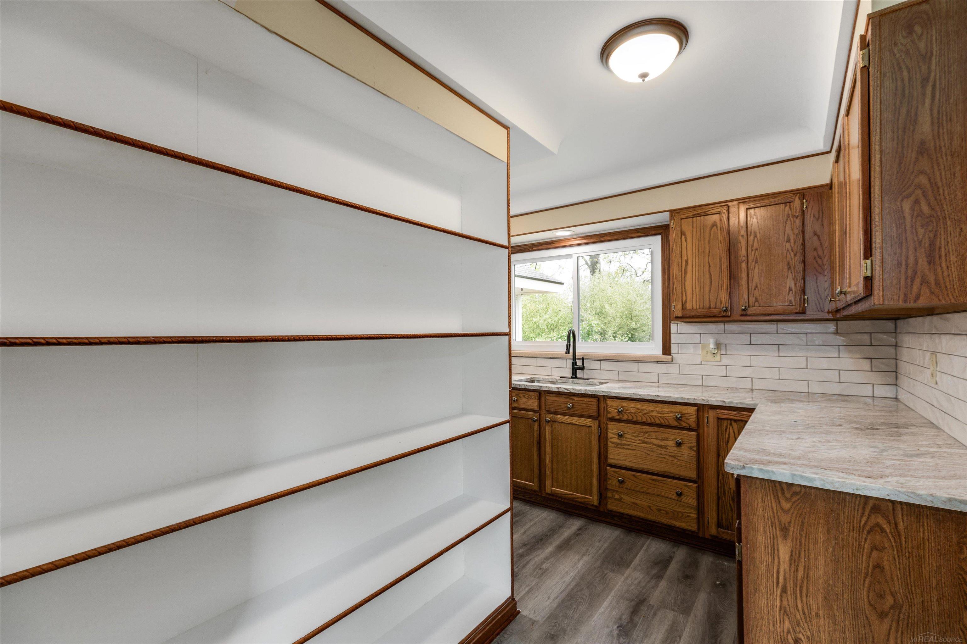 2900 Haley Road White Lake, MI 48383 - Photo 8 of 28 50109153-7.JPG