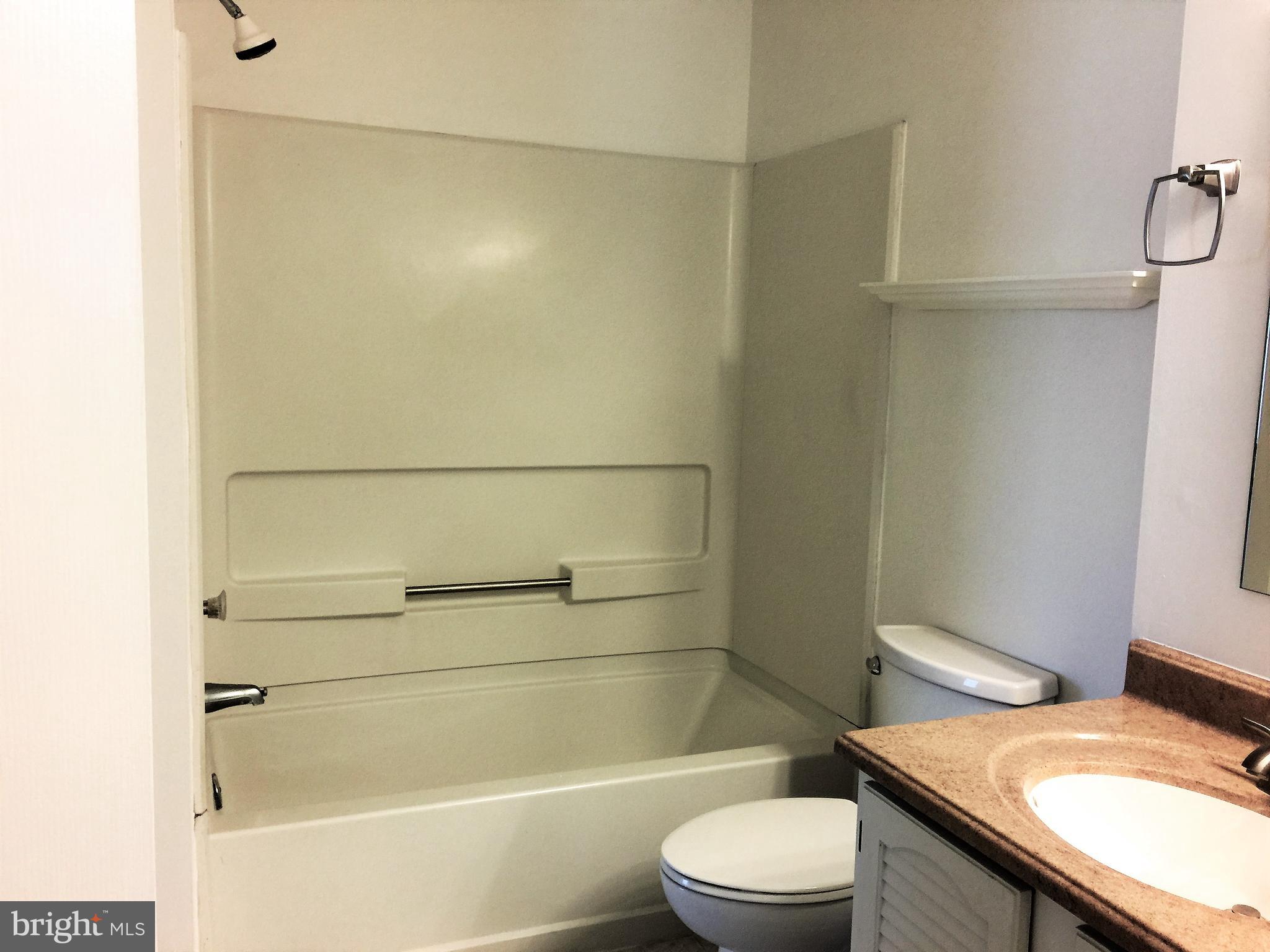 802 Stratford Way, Unit M Frederick, MD 21701 - Photo 9 of 14