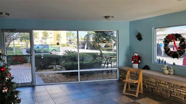 $209,000 | 4550 Cove Circle, Unit 406, St. Petersburg, FL 33708