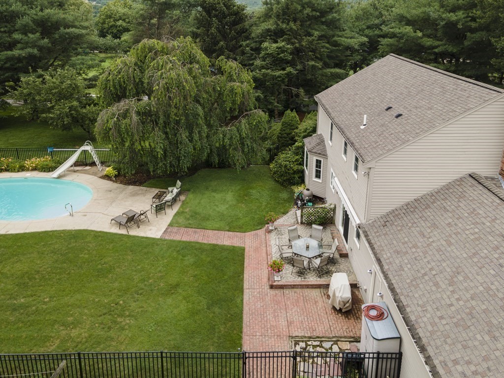 15 Bellingham Road Blackstone, MA 01504 - Photo 7 of 37 Gallery Image 7