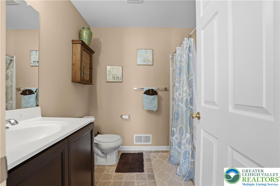 5459 Spring Ridge Drive West Macungie, PA 18062 - Photo 21 of 41