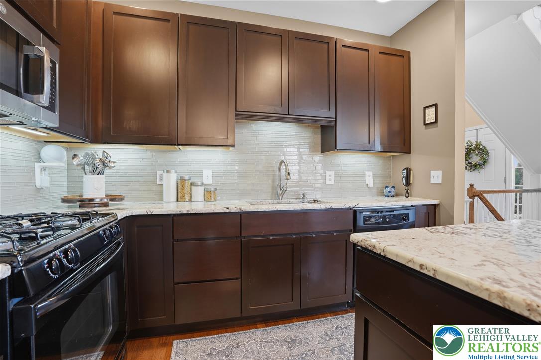 5459 Spring Ridge Drive West Macungie, PA 18062 - Photo 6 of 41