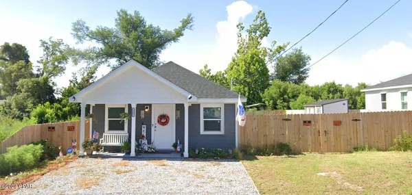 $1,875 | 3805 East 4th Street, Panama City, FL 32401