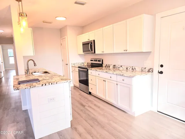 $1,875 | 3805 East 4th Street, Panama City, FL 32401