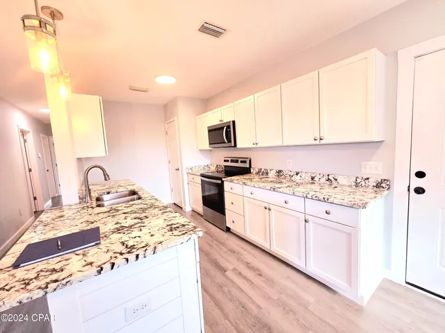 $1,875 | 3805 East 4th Street, Panama City, FL 32401