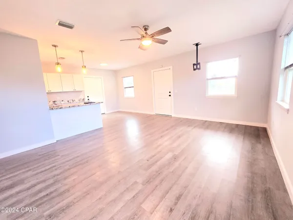 $1,875 | 3805 East 4th Street, Panama City, FL 32401