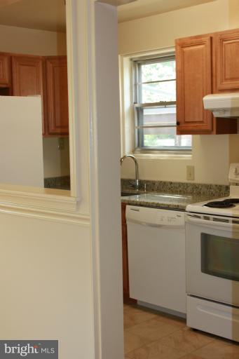 12201 Bond Street Silver Spring, MD 20902 - Photo 20 of 22 Kitchen