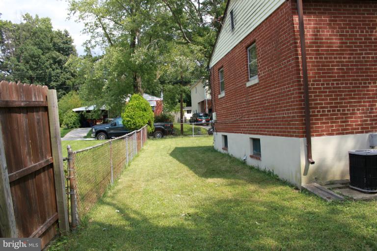 12201 Bond Street Silver Spring, MD 20902 - Photo 6 of 22 Exterior (General)