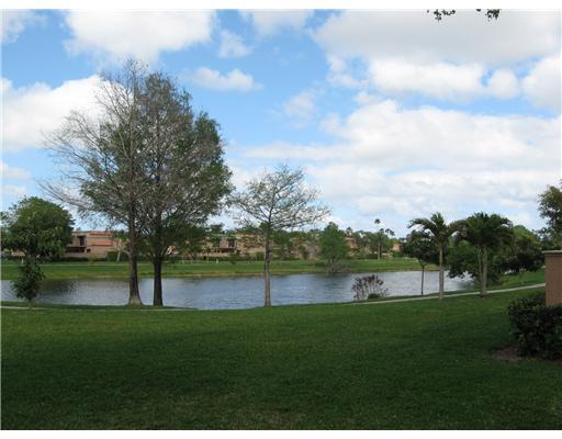 8243 Thames Boulevard, Unit B Boca Raton, FL 33433 - Photo 2 of 6 Additional Photo