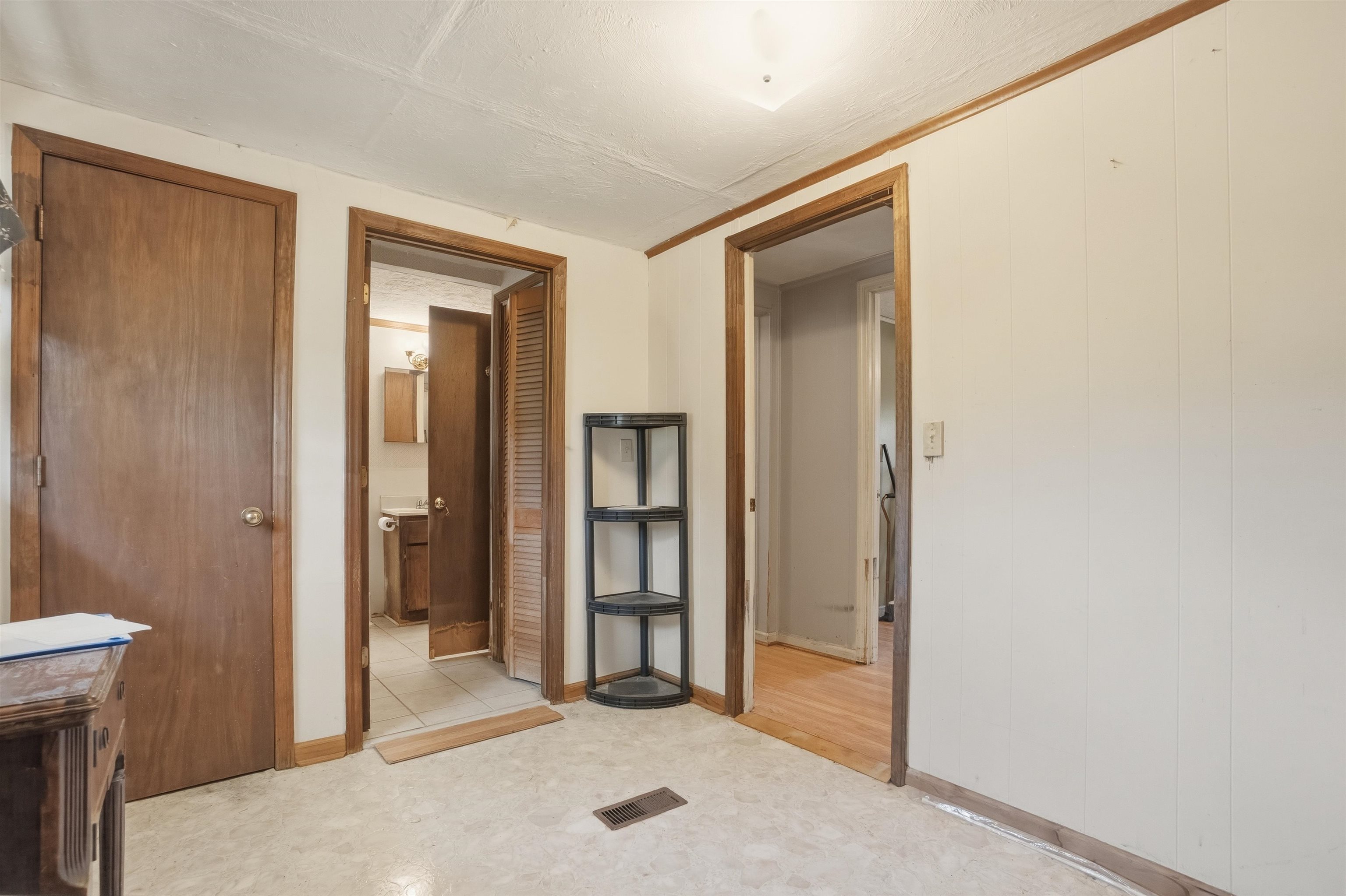 1360 Old Mill Road Campobello, SC 29322 - Photo 19 of 24