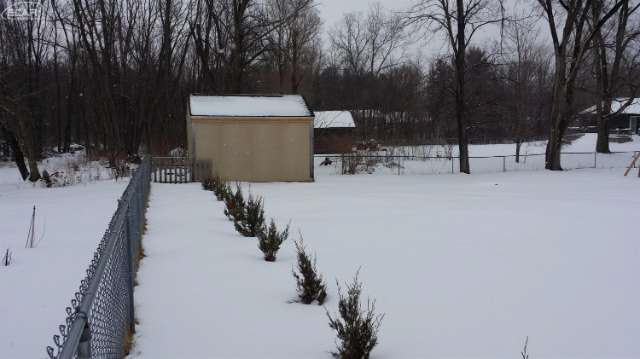9022 Neff Road Mount Morris, MI 48458 - Photo 27 of 28 21113271-26.JPG