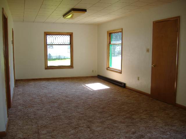 110 6th Street Cheney, WA 99004 - Photo 4 of 9