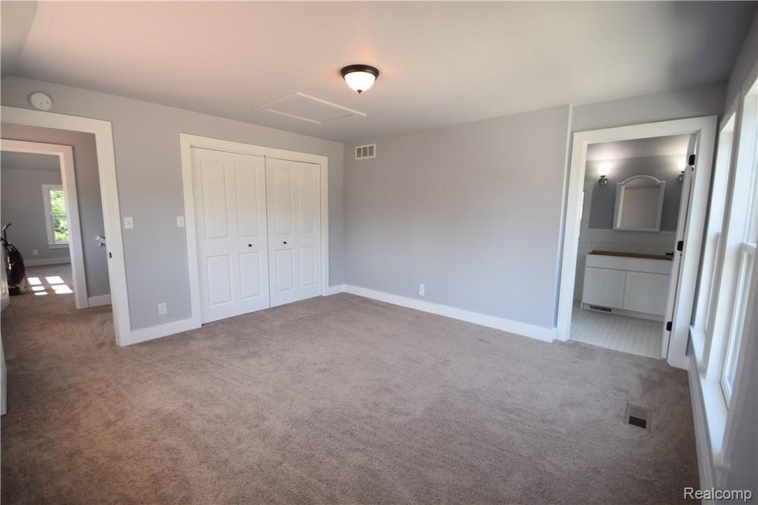 2233 Wiggins Road Fenton, MI 48430 - Photo 19 of 38 DSC_0433.JPG