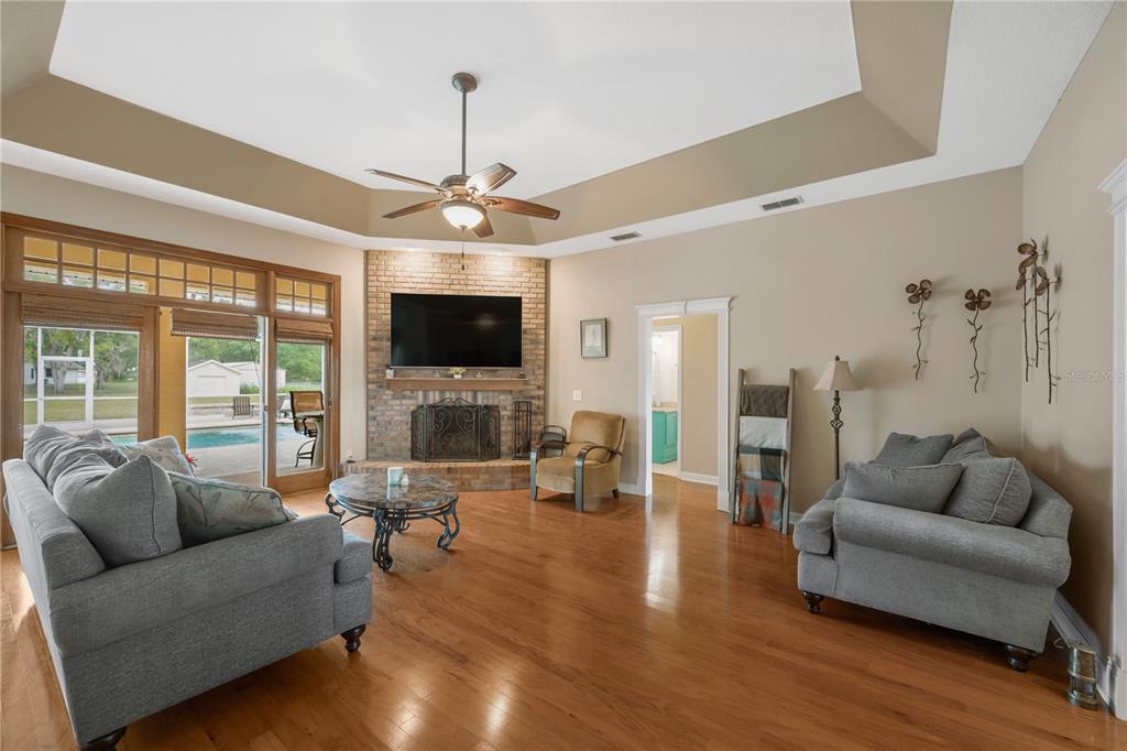 3418 Futch Road Plant City, FL 33566 - Photo 4 of 40