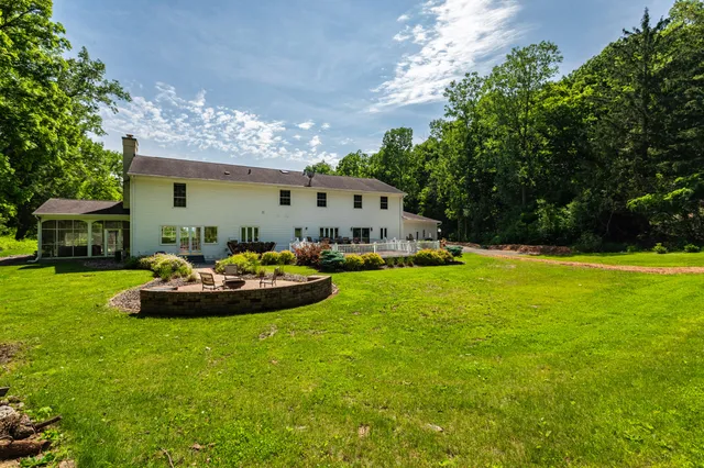 $995,000 | N2194 Valley Road, Shelby, WI 54601