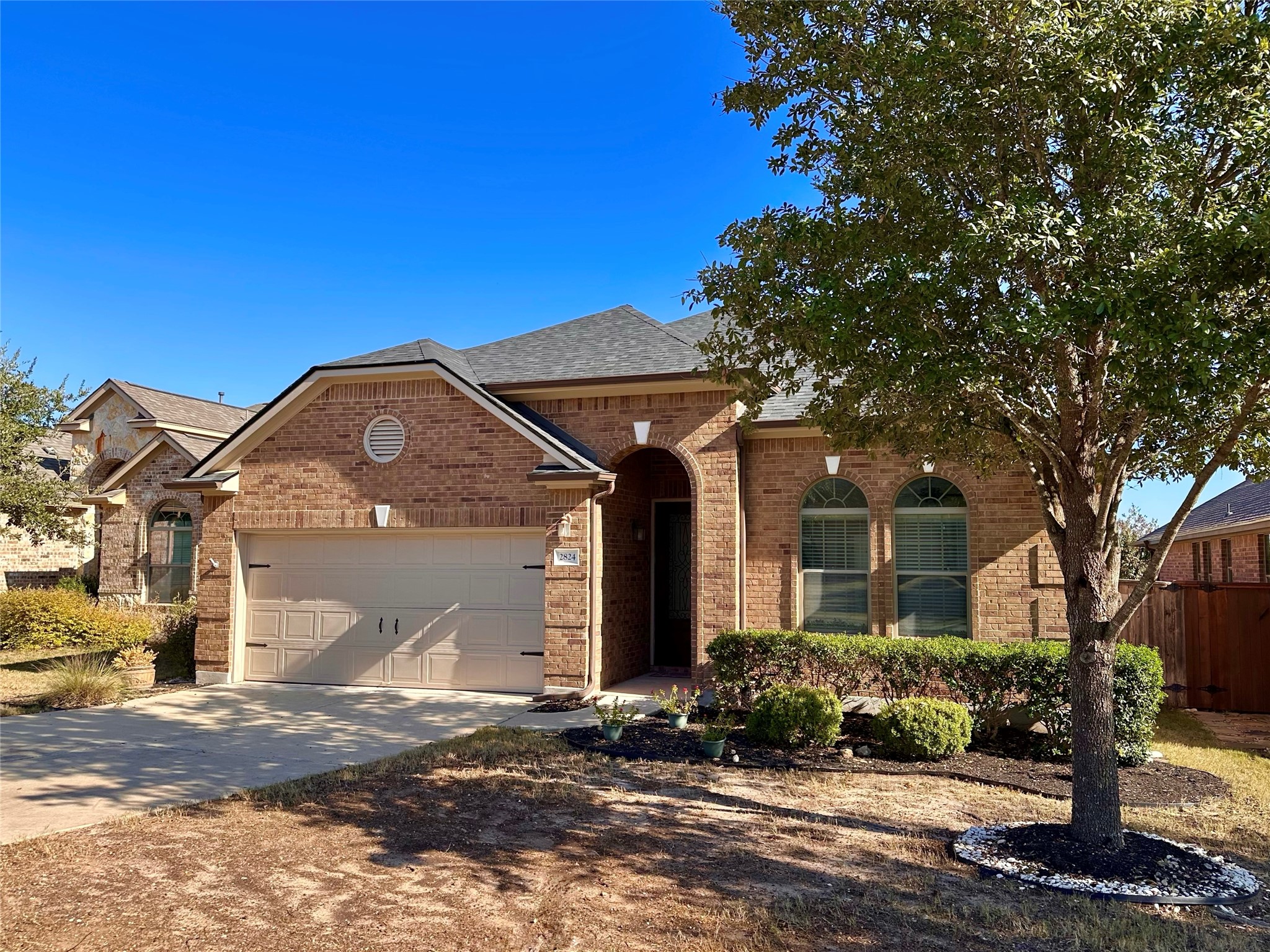 Perched in the sought-after enclave of Crystal Falls, this charming single-story abode offers a picturesque retreat atop a desirable lot that showcases sweeping views of the neighborhood