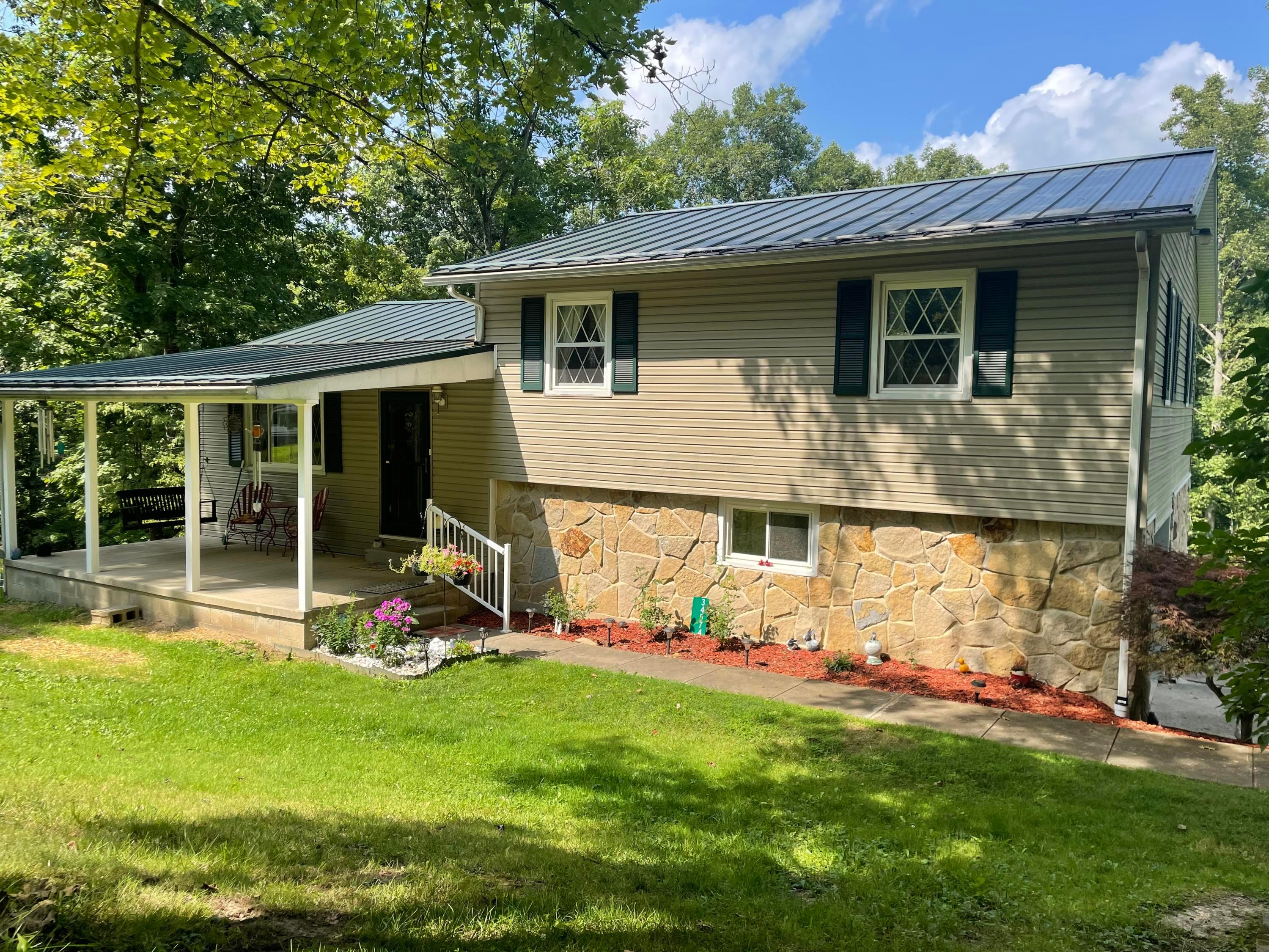 34574 Hunters Ridge Drive Logan, OH 43138 - Photo 2 of 59 Gallery Image 2
