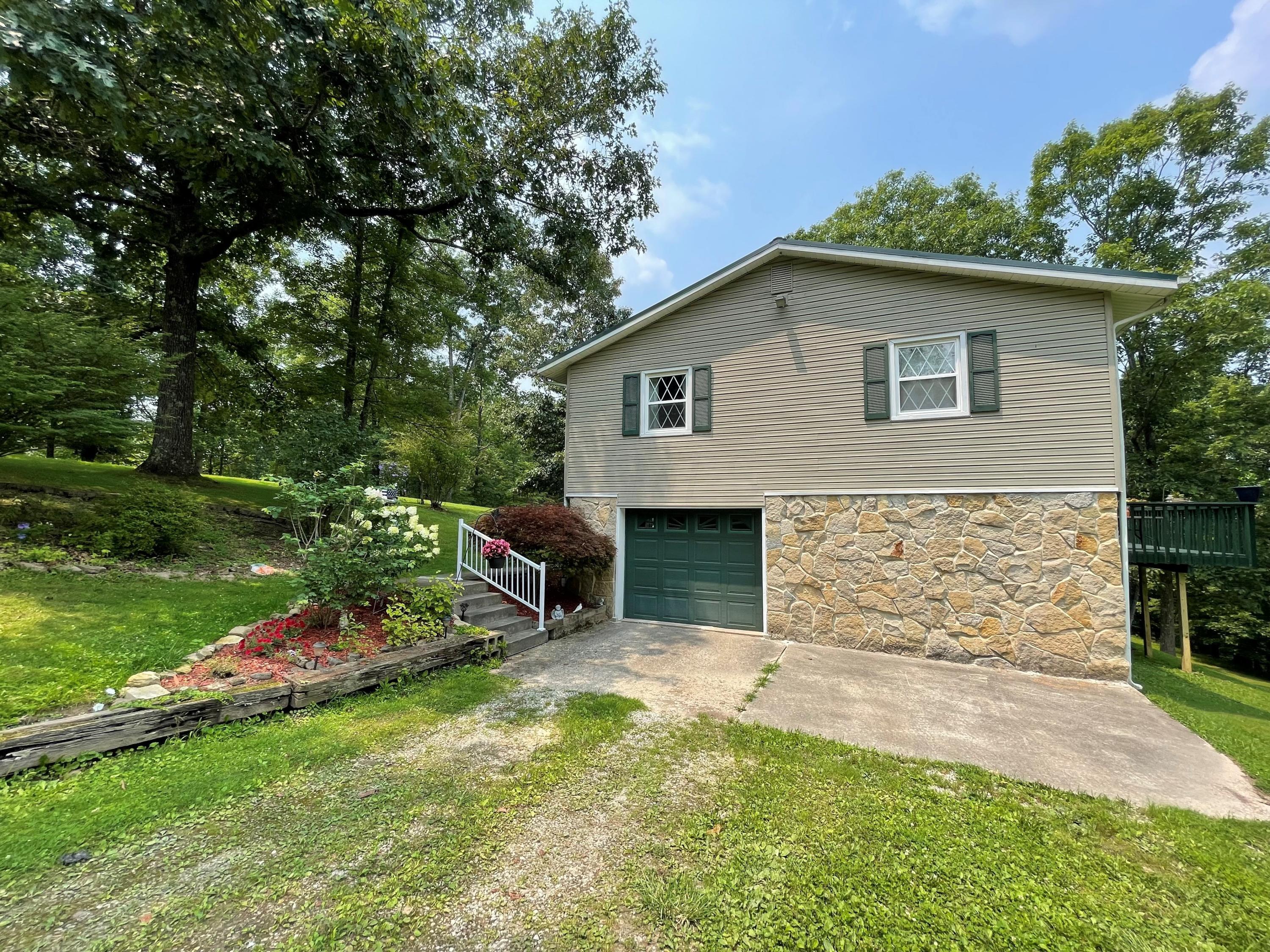 34574 Hunters Ridge Drive Logan, OH 43138 - Photo 4 of 59 Gallery Image 4