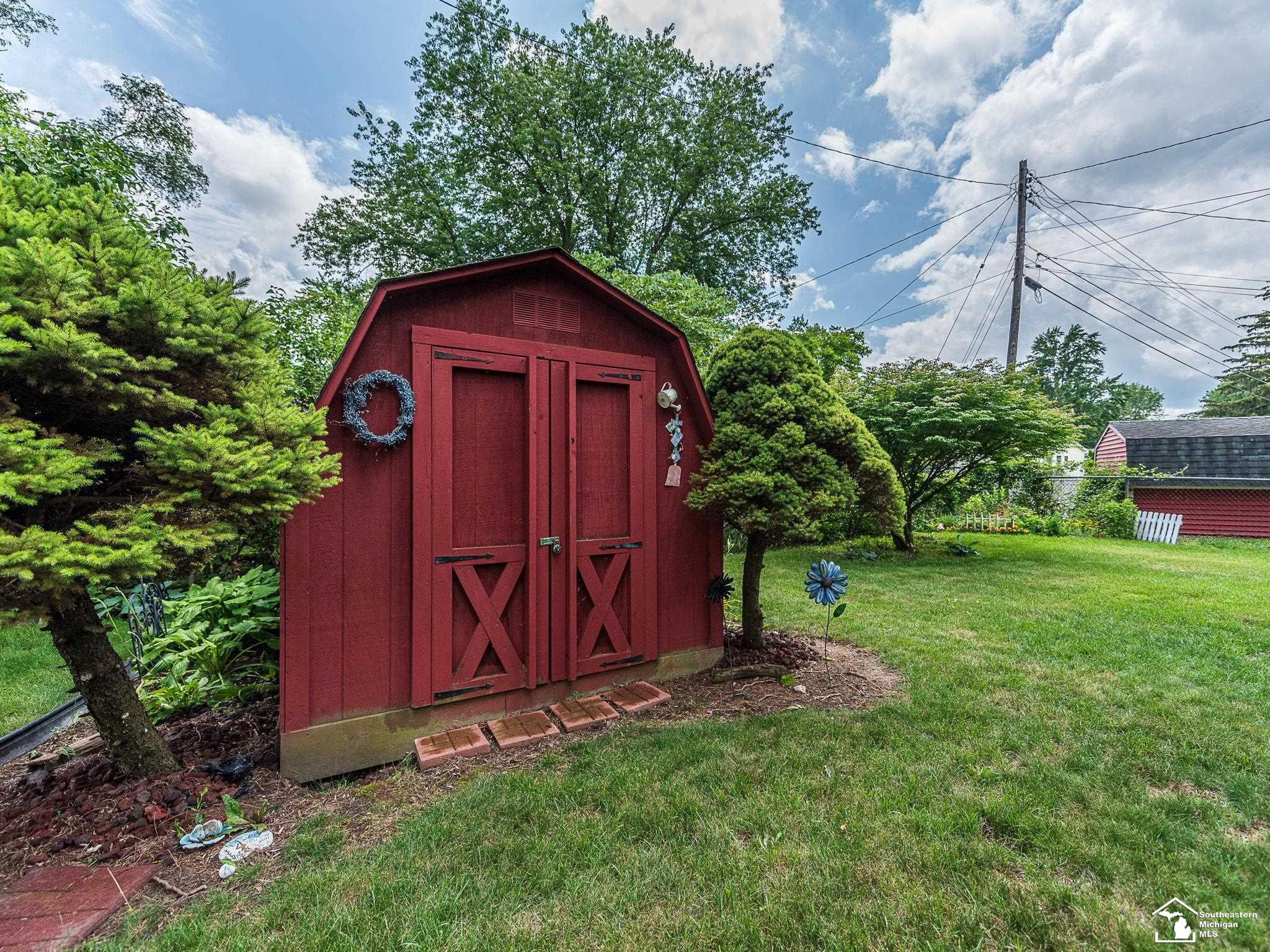 5039 West Albain Road Monroe, MI 48161 - Photo 30 of 33 50114172-29.JPG